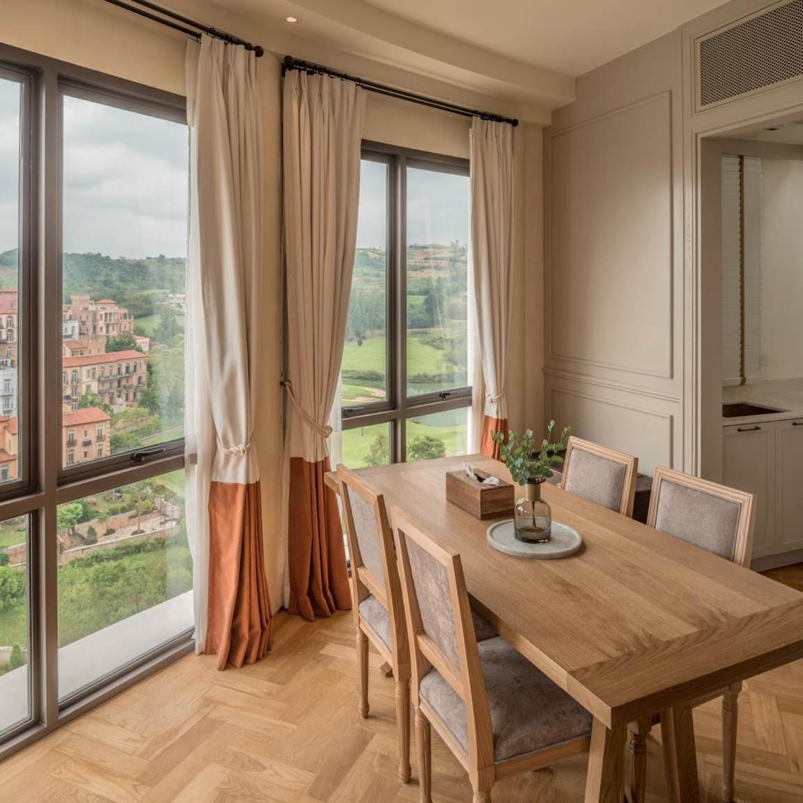 Toscana Piazza (Adults Only) Mu Si Bagian luar foto